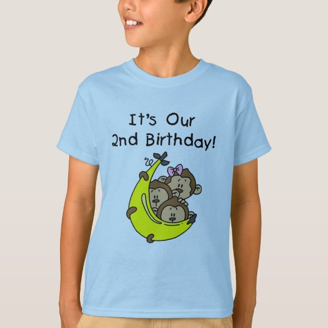 Triplet 2:a - Två pojkar/ en flicka Tshirts (Framsida)