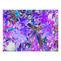 Trippiga lila och magenta färgglada vildblommor