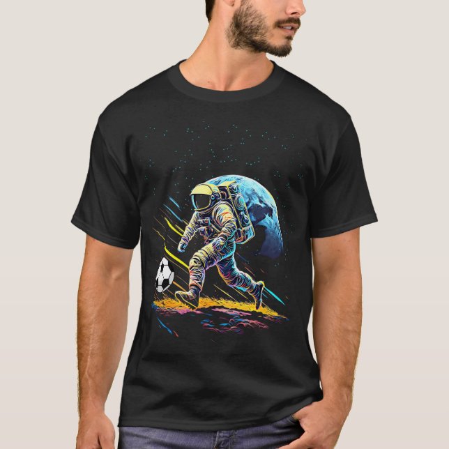 Trippy Astronaut Soccer Psychedelic Space T Shirt (Framsida)