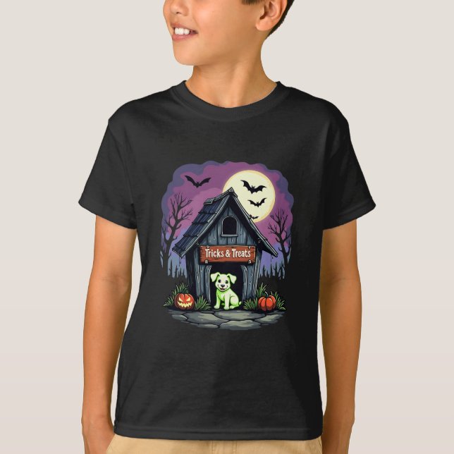 Trips och Treats Cute Hund Halloween T Shirt (Framsida)