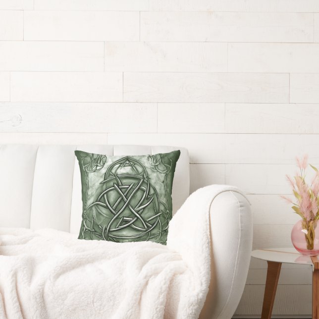 Triquetra Trinity Knot Sage Grönt Faux Metallic Kudde (Soffa)