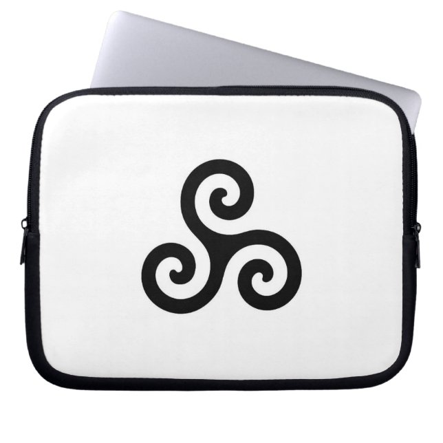 Triskele laptop sleeve (Framsidan)