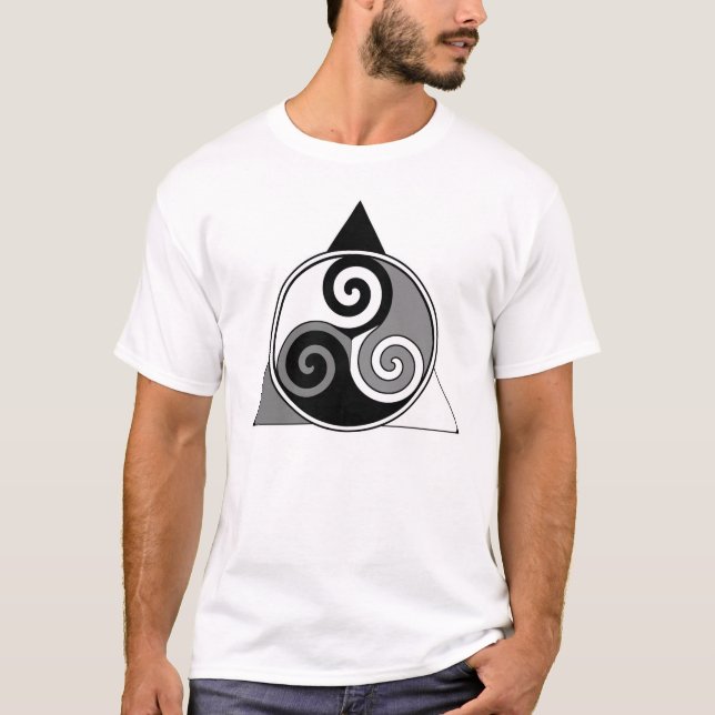 Triskelion Tee (Framsida)