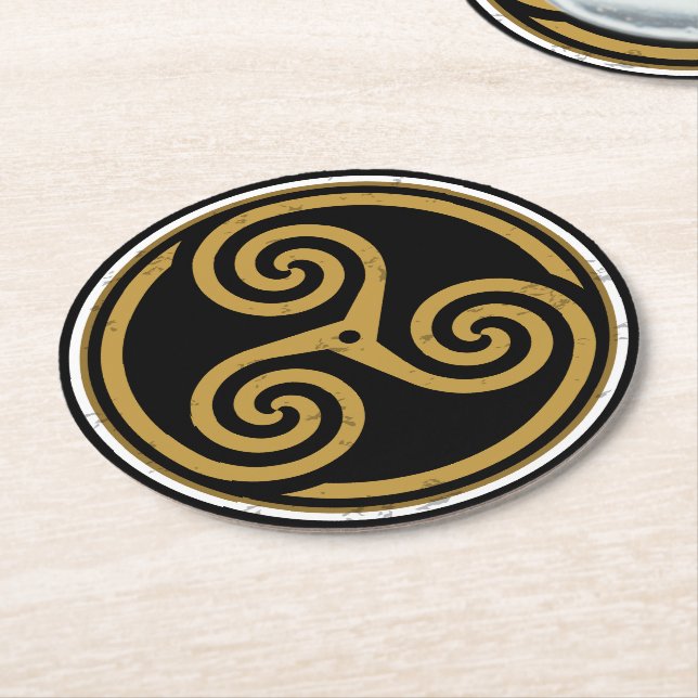 TRISKELION TRIPLE CELTIC SPIRAL UNDERLÄGG PAPPER RUND (Vinklad)
