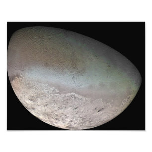 Triton den största månen av planet Neptune Fototryck