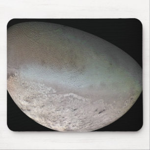 Triton den största månen av planet Neptune Musmatta