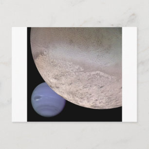 Triton med Neptune i bakgrundsNASAEN Vykort