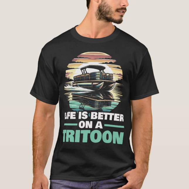 Tritoonbåt Trippel Pontonbåt Ponton Kapten B T Shirt (Framsida)