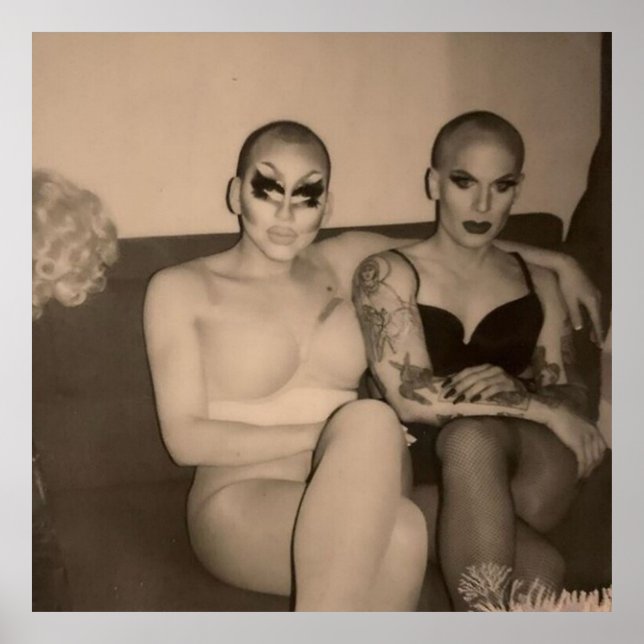 Trixie & Katya - Bakom scenerna Poster (Framsidan)