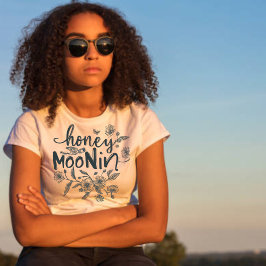 TRIXIE Retro 70's Thmet Honeymoonin'Bride T Shirt