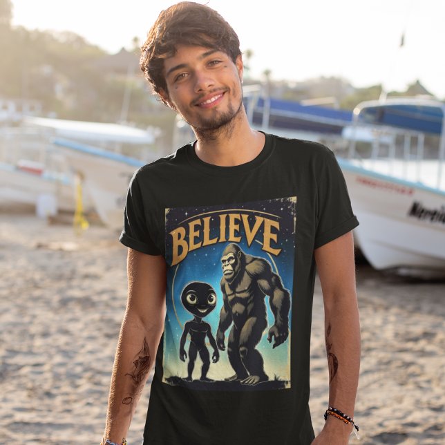 Tro Alien Bigfoot T-shirt Kryptid Tröja (Skapare uppladdad)