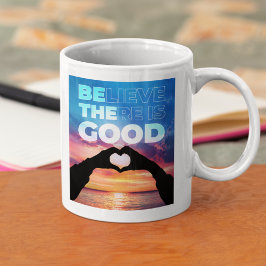 Tro att det finns Bra Heart-grafik Kaffemugg