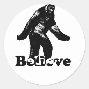 Tro Bigfoot Runt Klistermärke