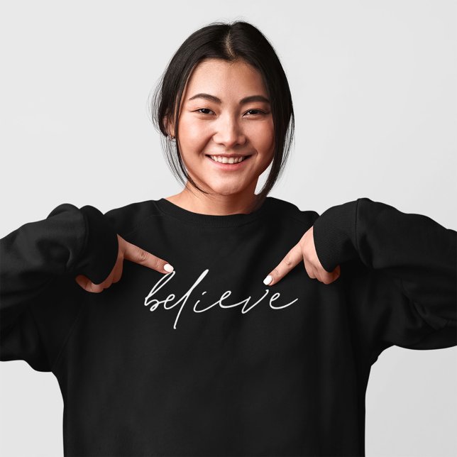 Tro Handskriven Skript Motiverande T Shirt (Skapare uppladdad)