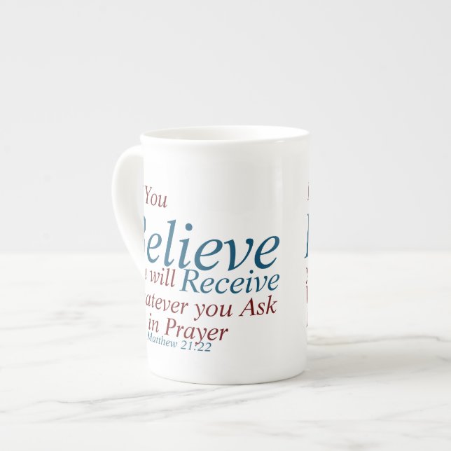 Tro Hinnar När Du Ber Matthew 21:22 Benporslin Mugg (Framsida vänster)