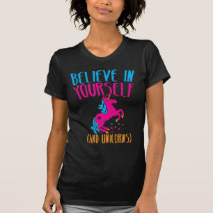 Tro i dig (och UNICORNS) Tee Shirt