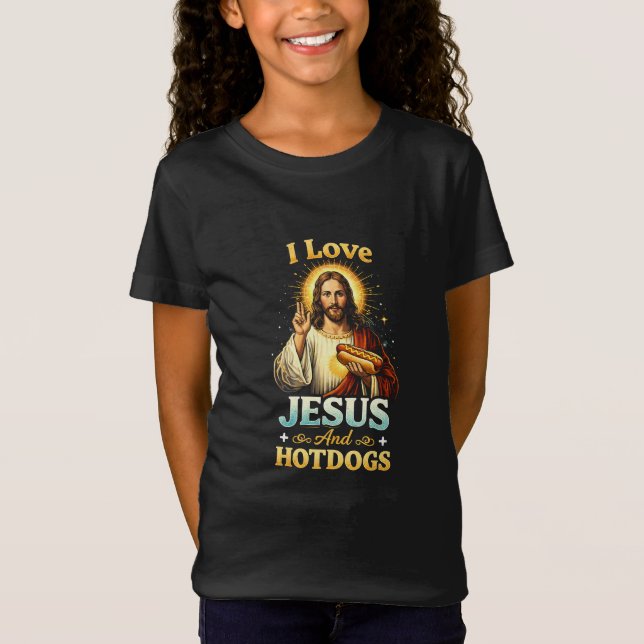 Tro, kärlek och korvar t shirt (Framsida)