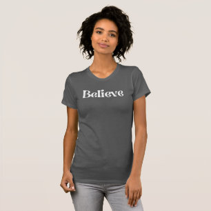 Tro kvinnors Bella+Canvas Slim Fit T-Shirt