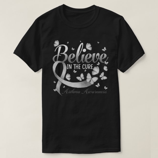 Tro på den rena "Athma Awareness Butterfly" T Shirt (Design framsida)
