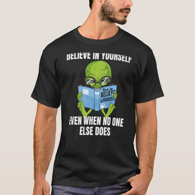Tro på din Alien - Lusnyj Mars Martian längst T Shirt (Framsida)
