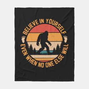 Tro på din egen Bigfoot Black Fleecefilt