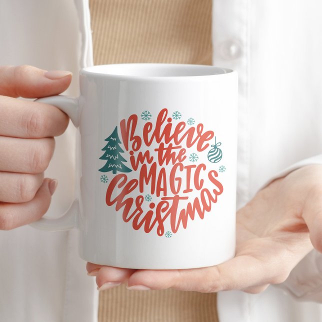 Tro på magiska julkaffet Tea Typo Kaffemugg (Skapare uppladdad)