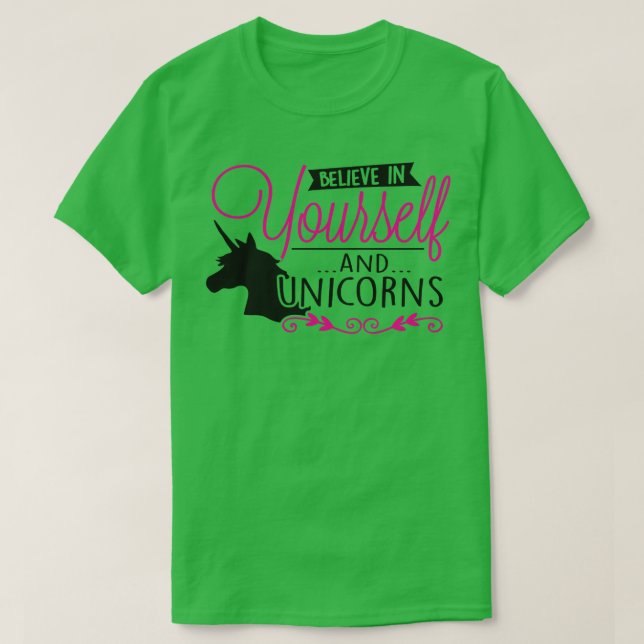 Tro på unicorns t shirt (Design framsida)