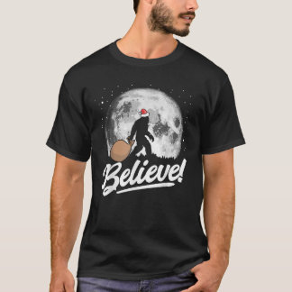 Tro Santa Bigfoot jul jul Snö Måne NattGR T Shirt
