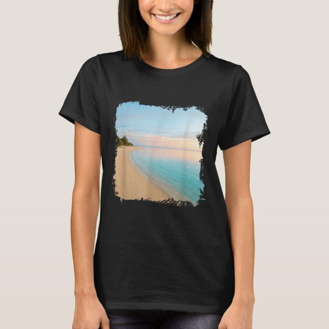Trocal Sands strand havs kustlinje Scenisk design T Shirt (Framsida)