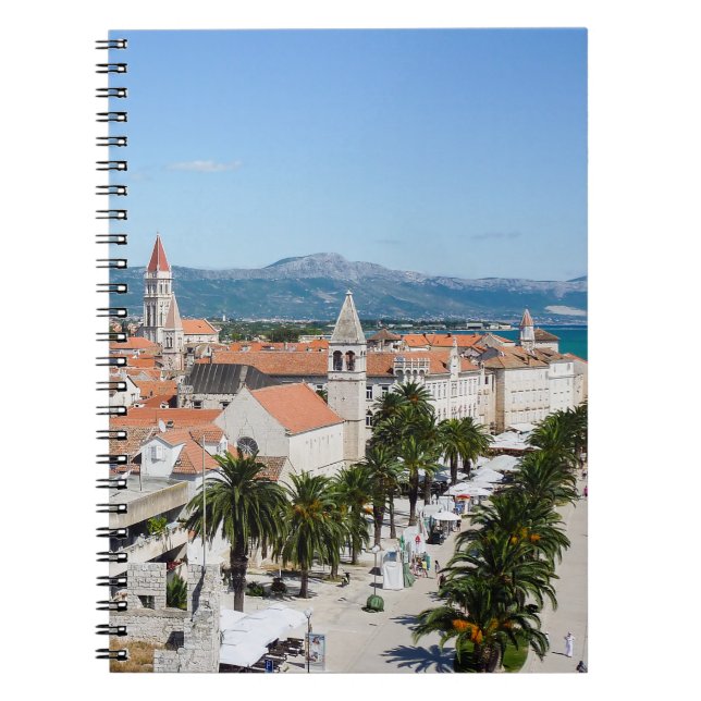 Trogir-promenad - Dalmatien, Kroatien Anteckningsbok (Framsidan)
