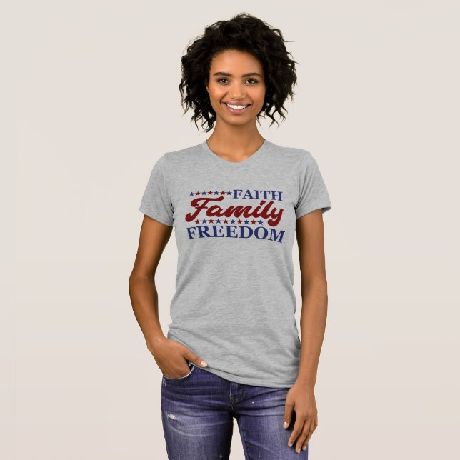 Troja, Familj Och Frihet T-Shirt (Hel framsida)