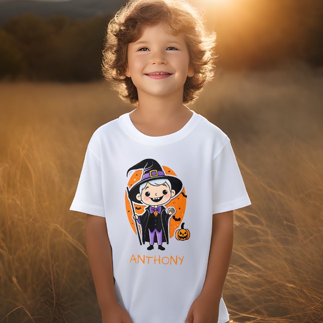 Trollkarlspojke med namn Personlig Halloween T-shi T Shirt (🧙‍♂️ Magic in Style: Wizard Boy Personalized Halloween Tee! 🎃)