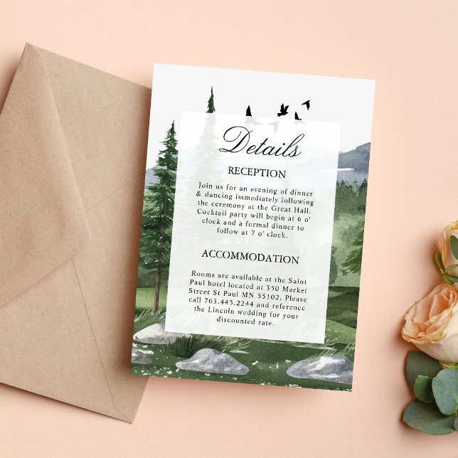Trollskog Bröllopskort med talltema Inbjudningar (Pine forest enclosure card shares details with a calm, nature-inspired wedding touch.)