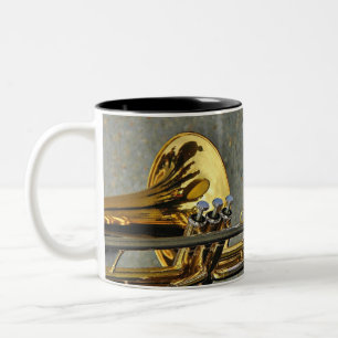 Trombone-musikinstrument med notation Två-Tonad mugg
