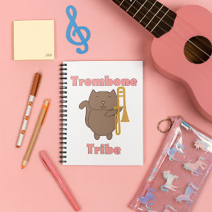 Trombone Tribe Kawaii Brun Katt Rosa Bokstäver Anteckningsbok