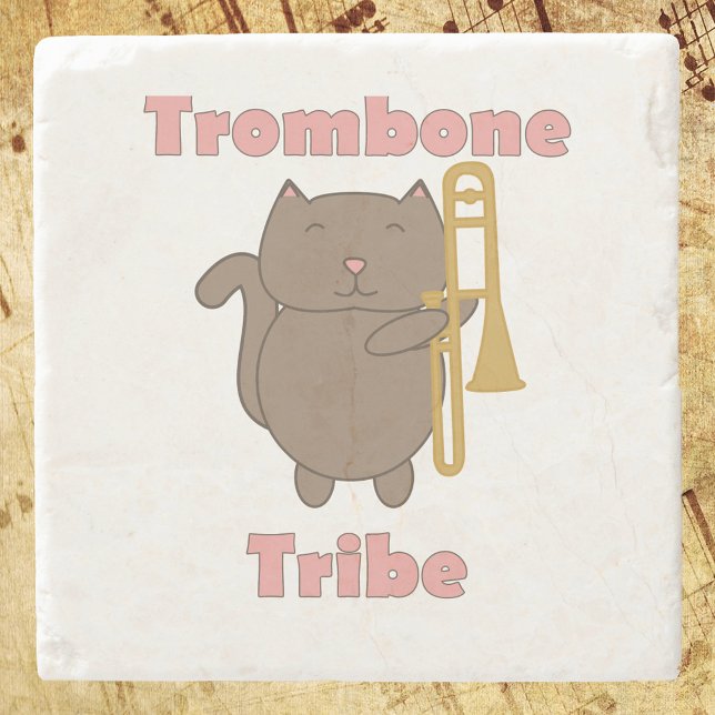 Trombone Tribe Kawaii Kitty Cat Pink Letters Stenunderlägg (A coaster with a cute cat holding a trombone and the words trombone tribe in pink letters.)