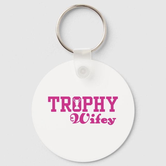 Trophy Wifey Nyckelring (Framsida)