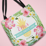 Tropical Bachelorette Luau Pineapple Flowers Tygkasse<br><div class="desc">I påsarna "Aloha" personlig finns bröllop bachelorette luau party med en gult anas med lush ram på löven grönt handflatan och tropiska hibiscus blommor. Snyggtens anpassningsbar kan vara personlig med bridens namn och ditt val av ordalydelse. Vibrant färg omfattar rosa,  magenta,  grönt,  gult,  skaldjur och akvblått.</div>