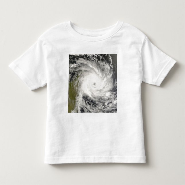 Tropical Cyclone Ivan over Madagascar T-shirt (Framsida)