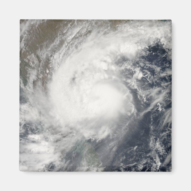 Tropical Cyclone Laila Magnet (Framsidan)