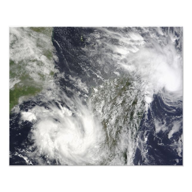 Tropical Cyclones Eric och Fanele Fototryck (Framsidan)