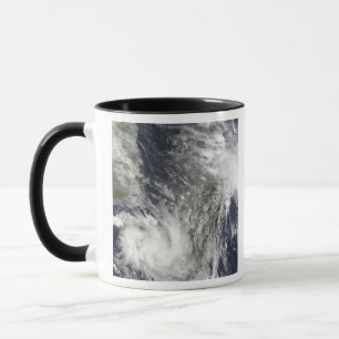 Tropical Cyclones Eric och Fanele Mugg
