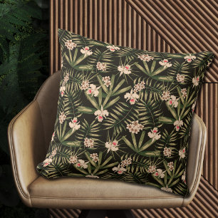 Tropical Flowers and Greenery Black Kudde