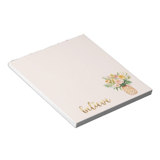 Tropical Pineapple Floral Gold Believe Quote Anteckningsblock (Vinklad)