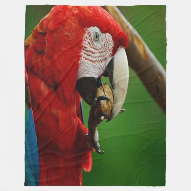 Tropical Red Parrot Fleecefilt (Framsidan)