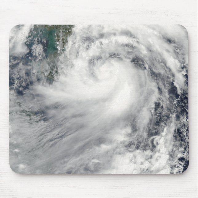 Tropical Storm Chanthu Musmatta (Framsidan)