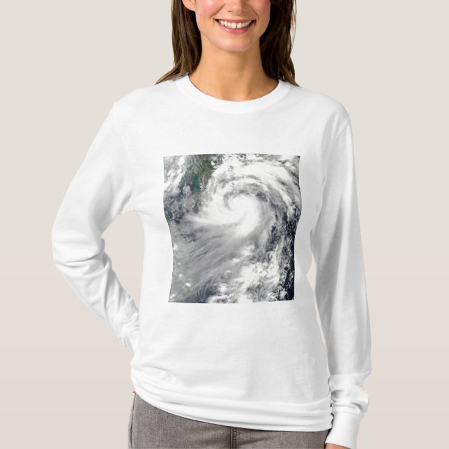 Tropical Storm Chanthu T-shirt (Framsida)