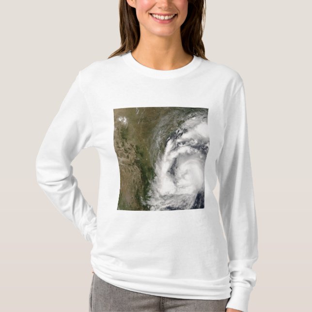 Tropical Storm Dolly T-shirt (Framsida)
