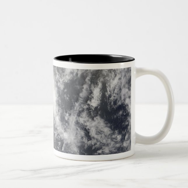 Tropical Storm Josephine Två-Tonad Mugg (Höger)