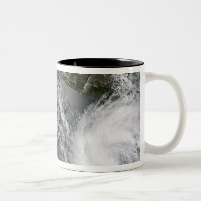 Tropical Storms Blas och Celia Två-Tonad Mugg (Höger)